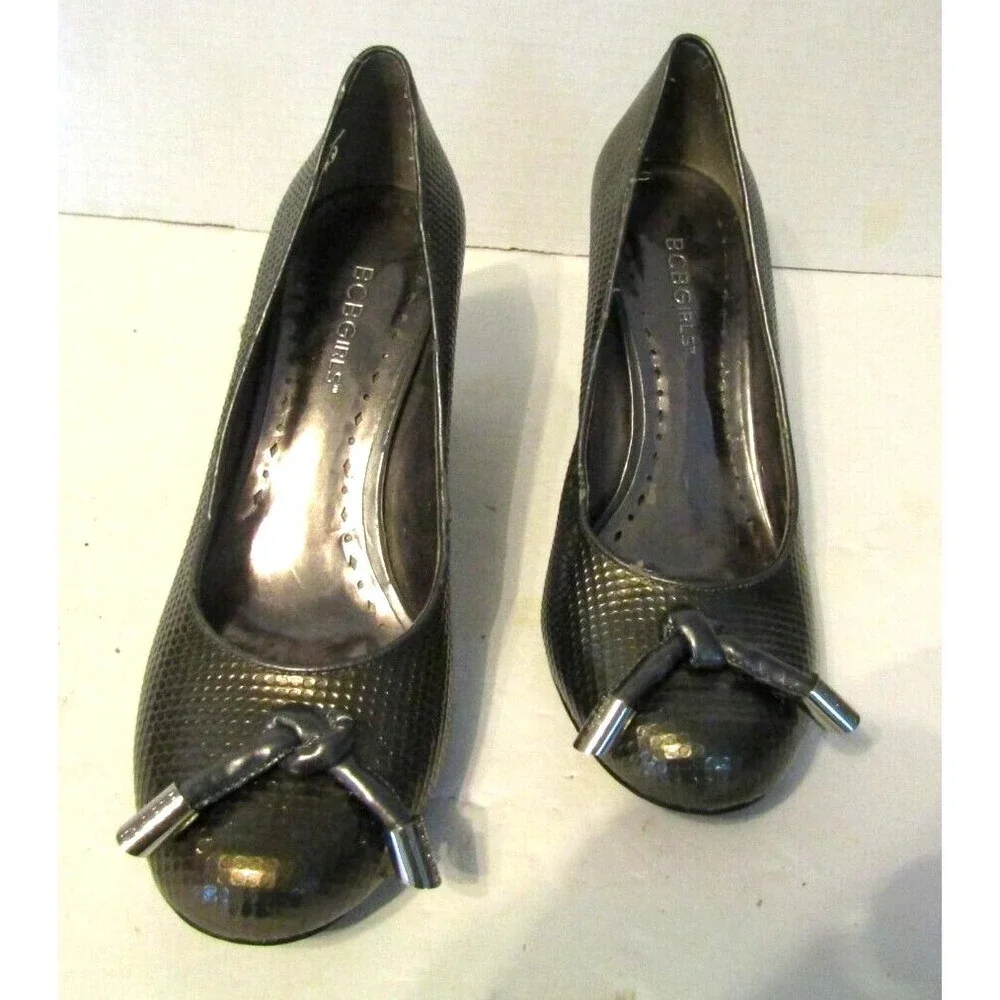 BCBGirls Heels Metallic Gunmetal Gray Block Leather Textured Shoes Size 9B